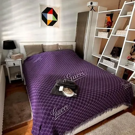 Apartment New Close To & Imd