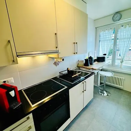 New Close To & Imd Apartment *